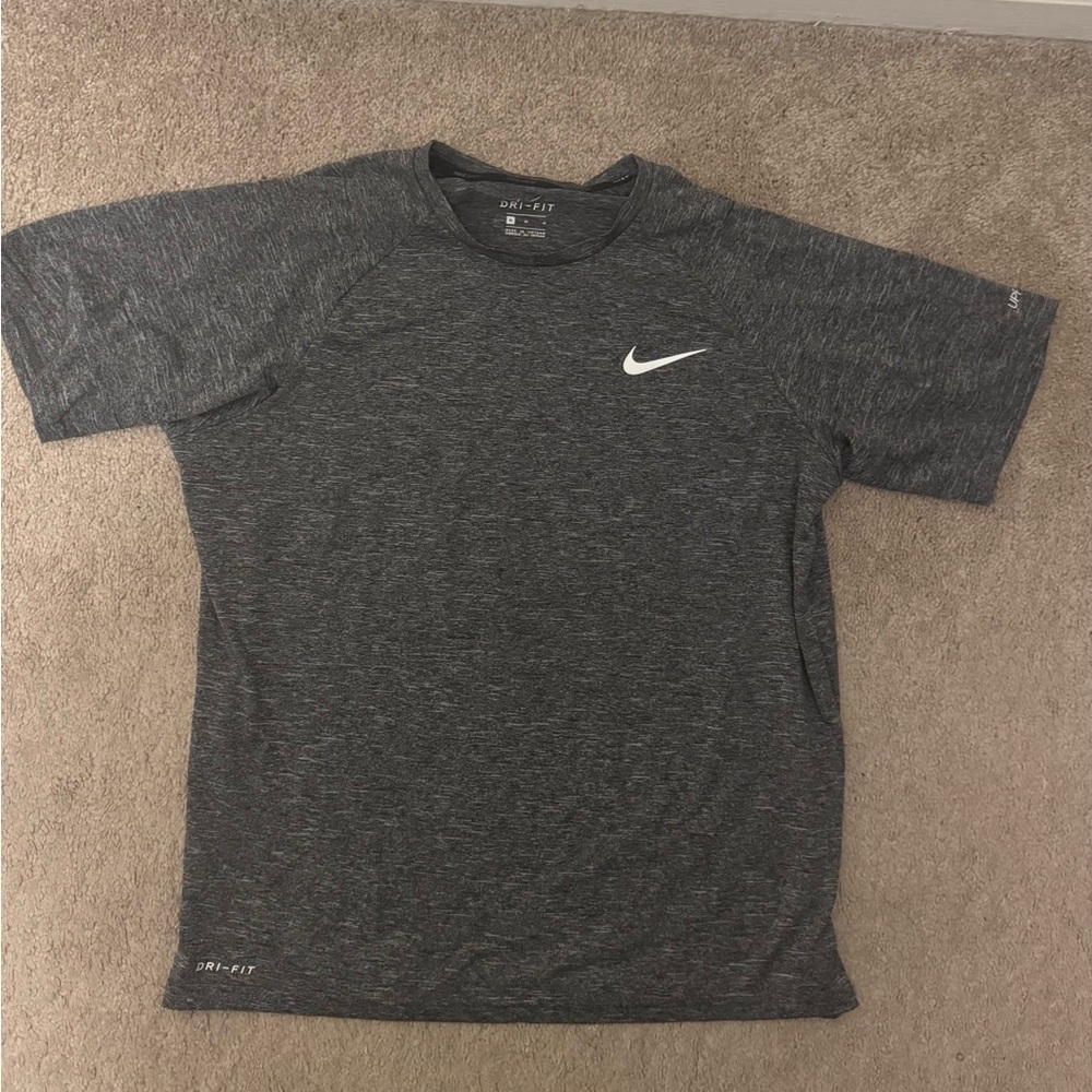 Nike Gray Short Sleeve Tee Performance Shirt